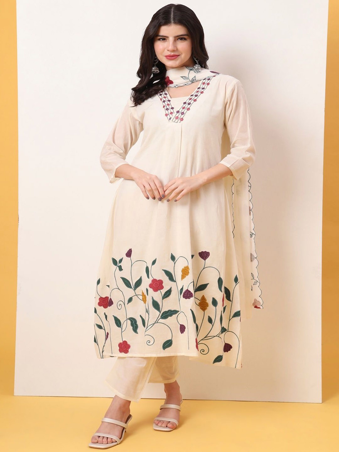 

Yufta Women Embroidered Regular Thread Work Pure Cotton Kurta with Trousers & With Dupatta, White