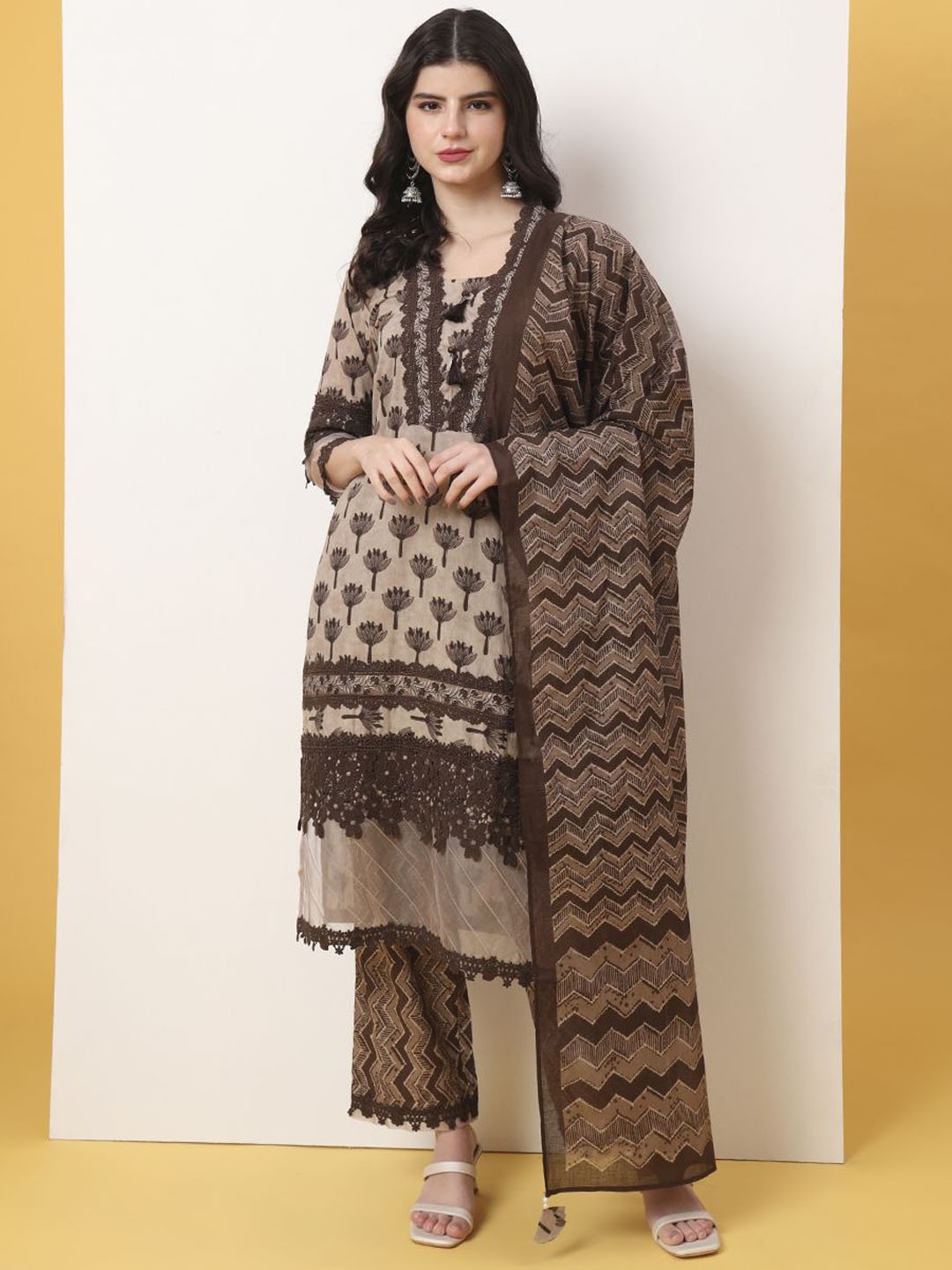 

Yufta Women Floral Printed Regular Thread Work Pure Cotton Kurta with Trousers & With Dupatta, Brown