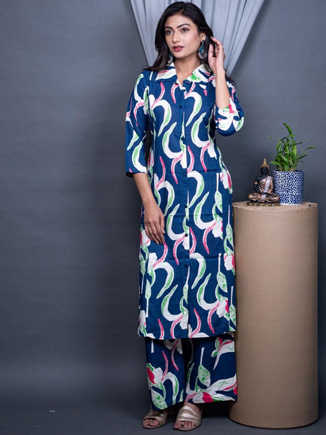 

The Kalakriti House Women Ethnic Motifs Printed Regular Liva Kurta with Palazzos, Blue