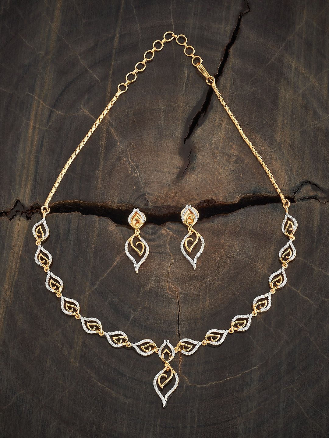 

Kushal's Fashion Jewellery Gold-Plated Cubic Zirconia-Studded Jewellery Set