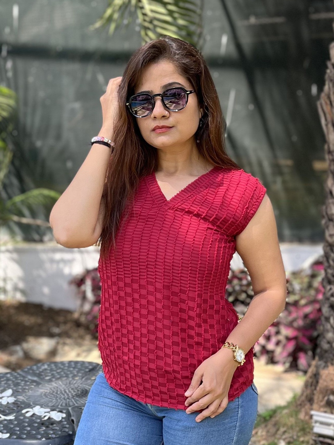 

Bhanderi Fashion Self Design V Neck Top, Maroon