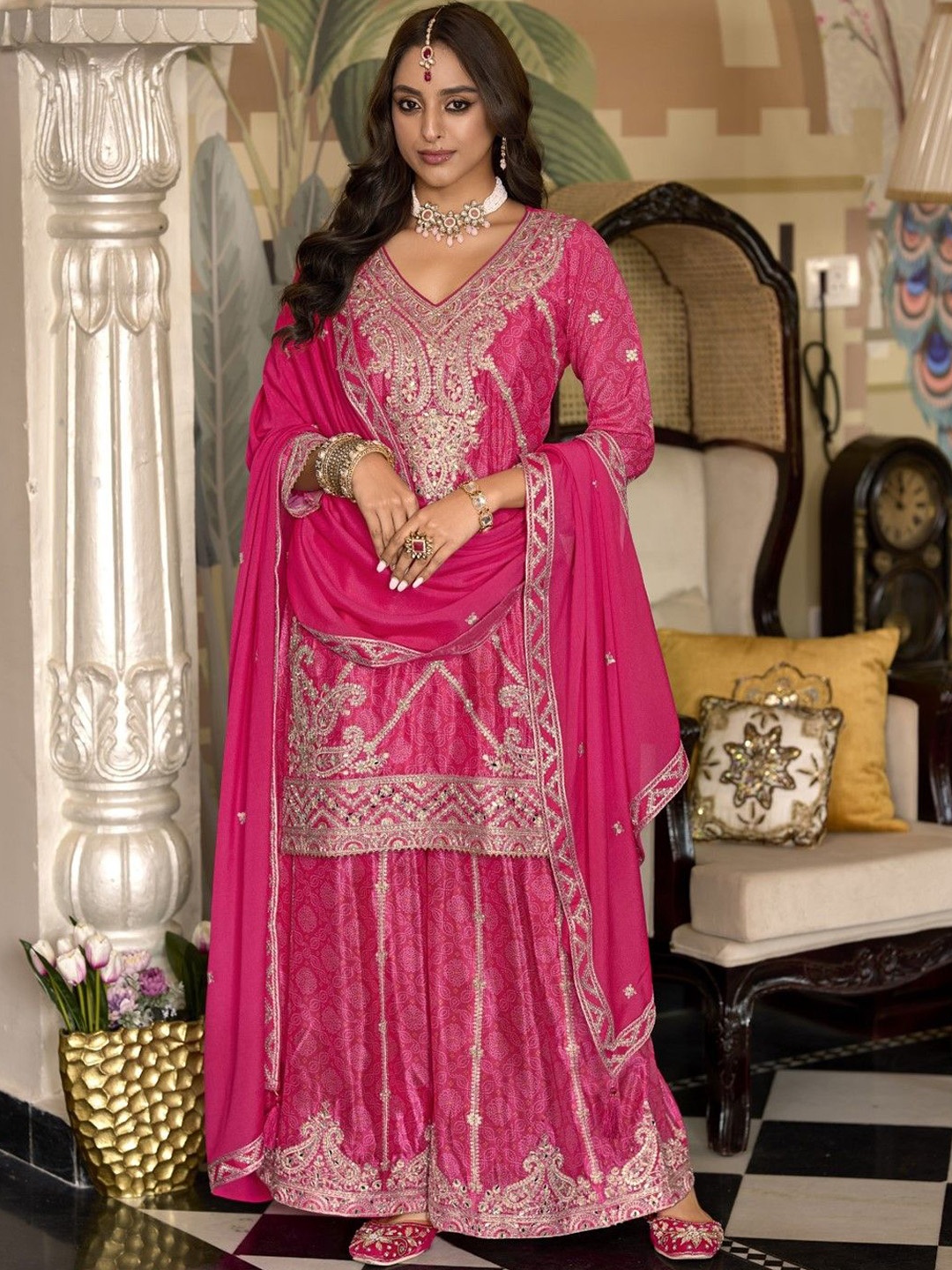 

AUTUMN LANE Women Ethnic Motifs Embroidered Regular Thread Work Kurta with Palazzos & With Dupatta, Pink
