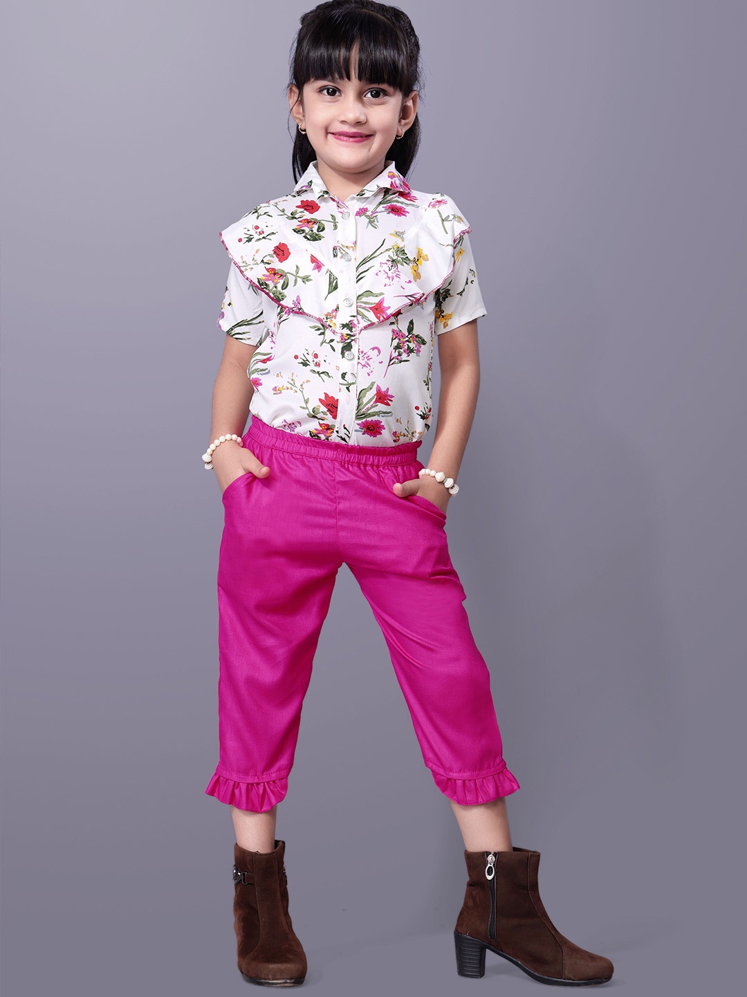 

Aarya Designer Girls Floral Printed Short Sleeves Shirt With Capris, White