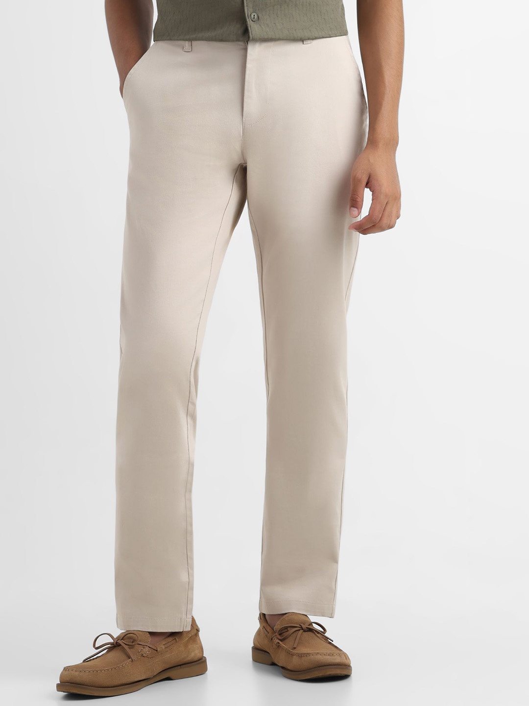 

YUVAKAA Men Relaxed Straight Leg Straight Fit Easy Wash Cotton Chinos Trouser, Na