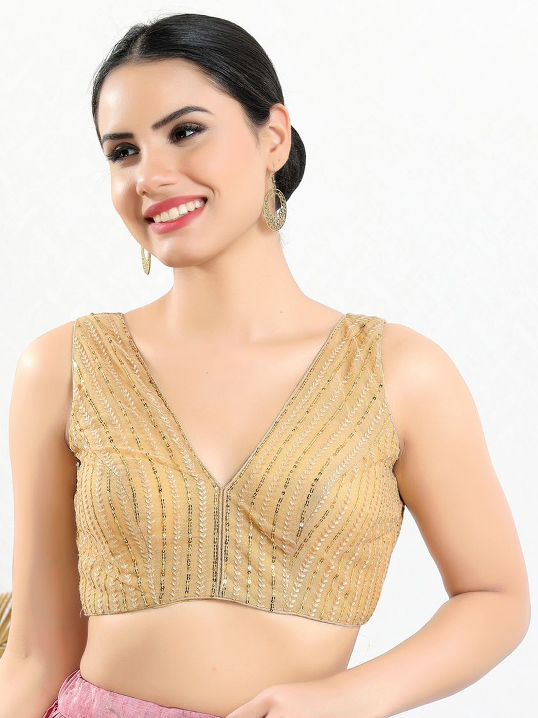 

VAMAS - THE DESIGNER BLOUSES Embroidered V-Neck Padded Saree Blouse, Gold