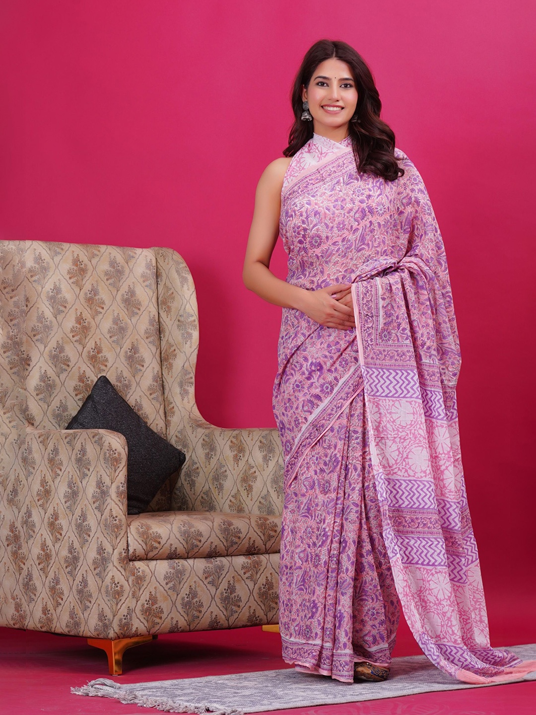 

Vanedik Floral Printed Pure Cotton Saree, Pink
