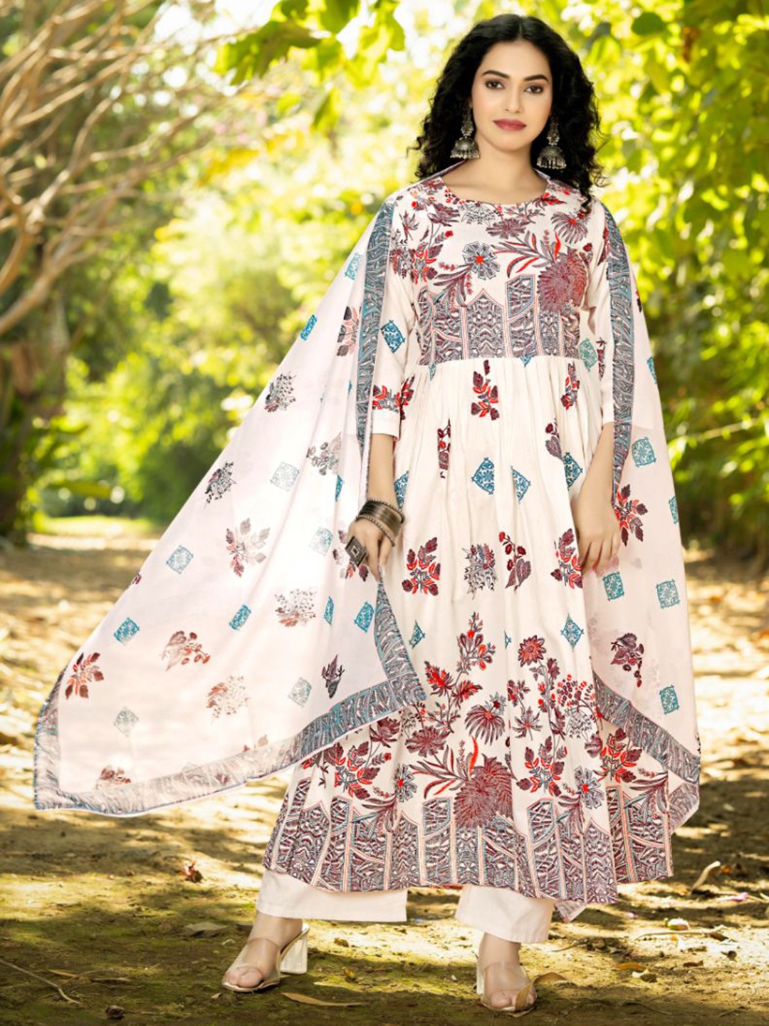 

ZIRVI Women Floral Printed Angrakha Pure Cotton Kurta with Palazzos & With Dupatta, White