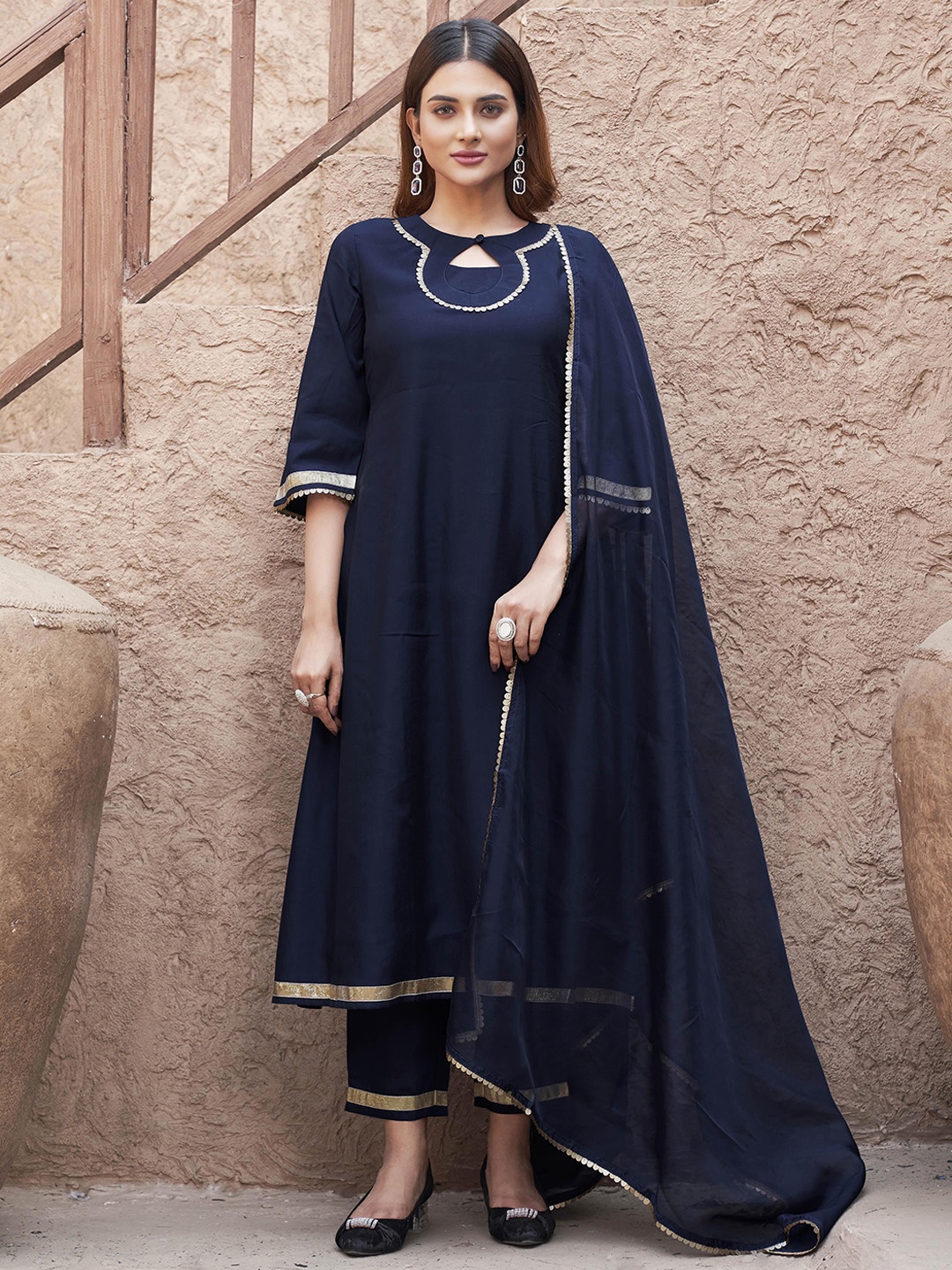 

Tikhi Imli Women Yoke Design Regular Sequinned Kurta with Trousers & With Dupatta, Navy blue