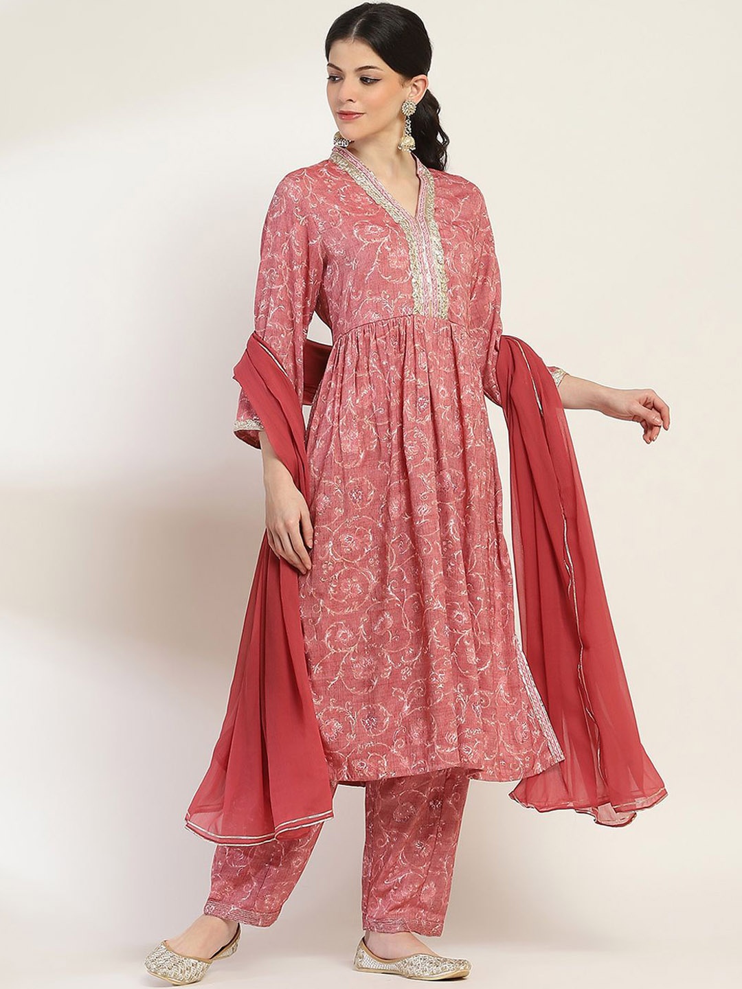

Rangriti Women Floral Embroidered Regular Kurta with Salwar & With Dupatta, Pink