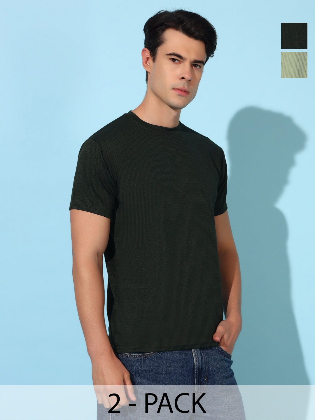 

Christy World Men 2 Applique T-shirt, Multi