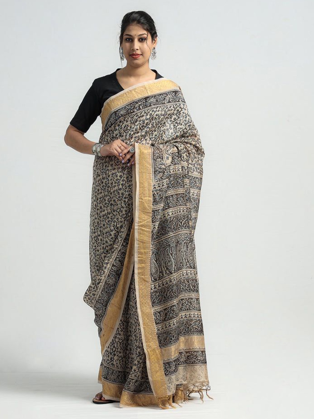 

iTokri Ethnic Motifs Zari Pure Silk Block Print Saree, Beige