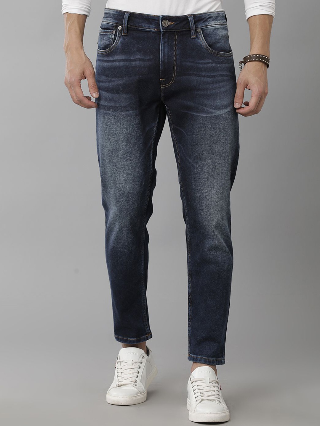 

Voi Jeans Men Skinny Fit Light Fade Stretchable Jeans, Blue