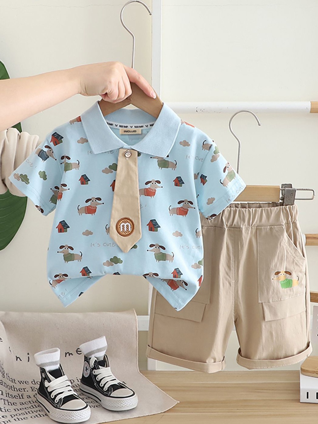 

INCLUD Boys Printed Polo Collar T-shirt With Shorts & Tie, Blue