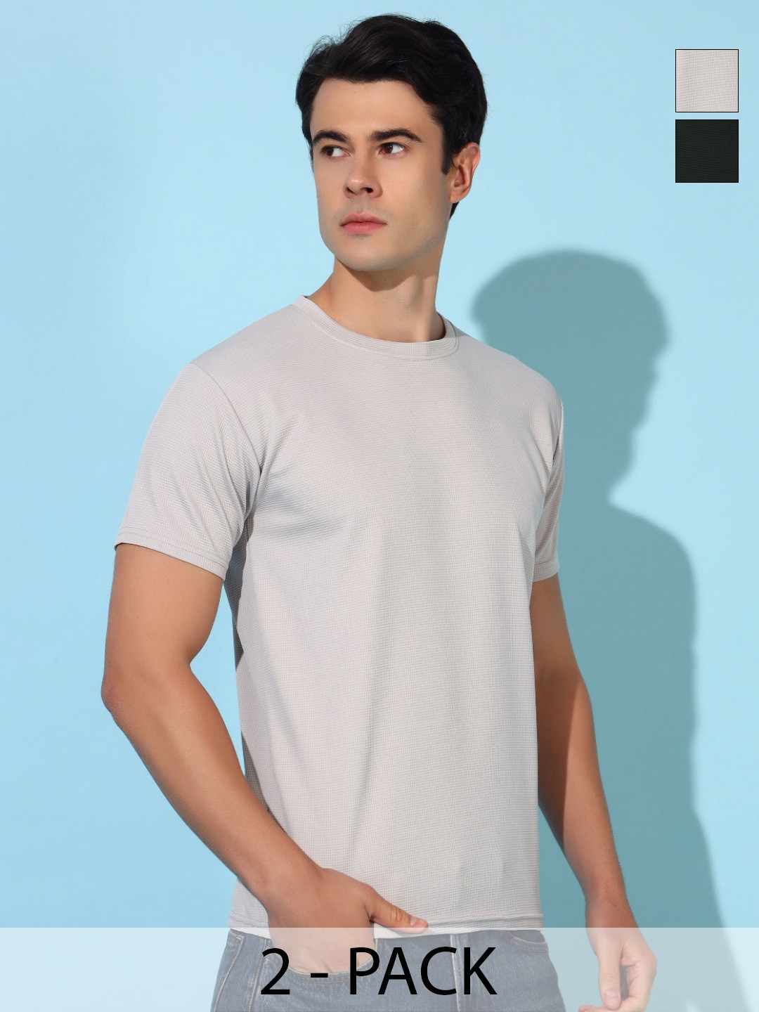 

Christy World Men 2 Applique T-shirt, Multi