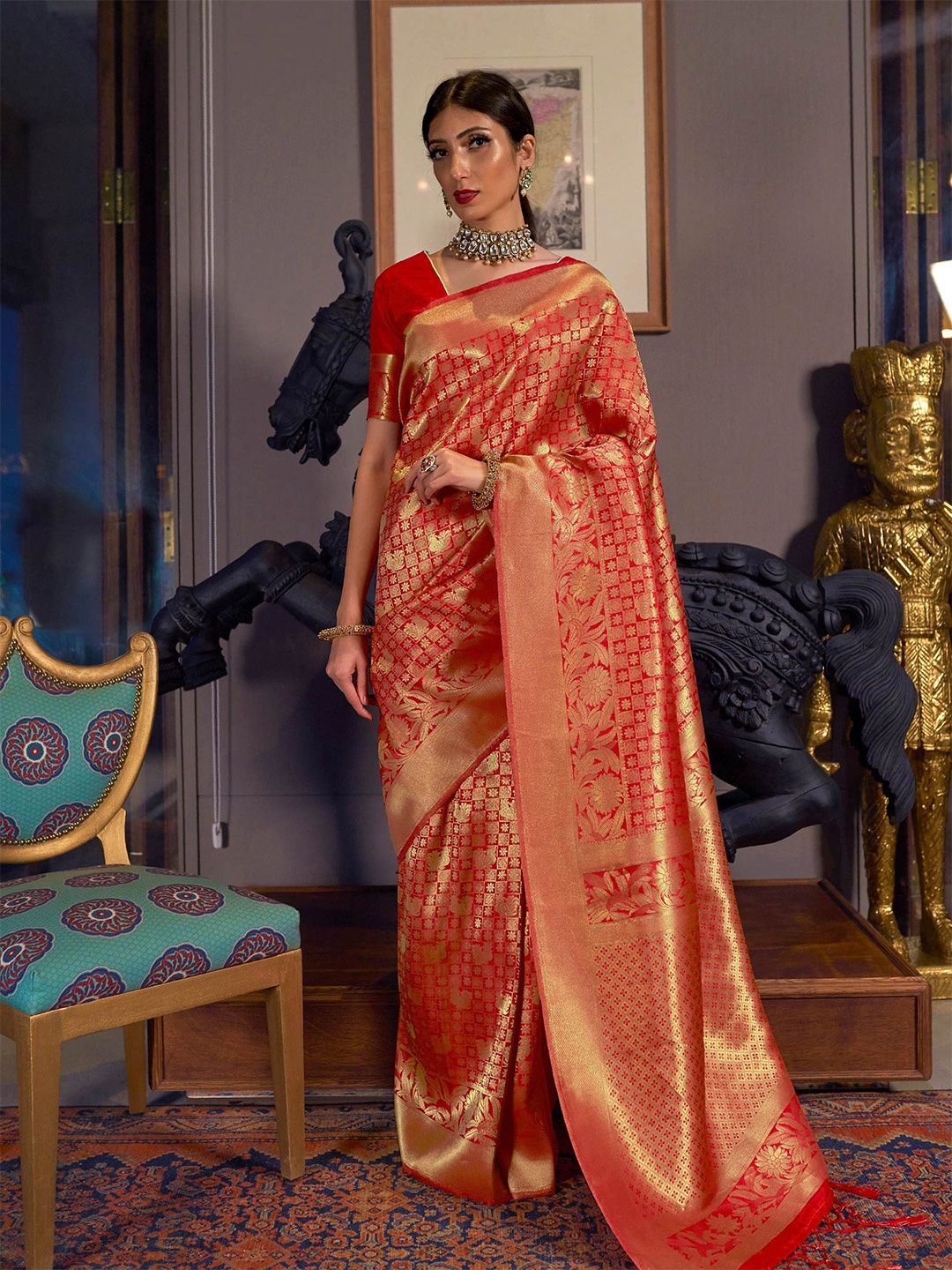 

Vardha Woven Design Zari Kanjeevaram Saree, Red