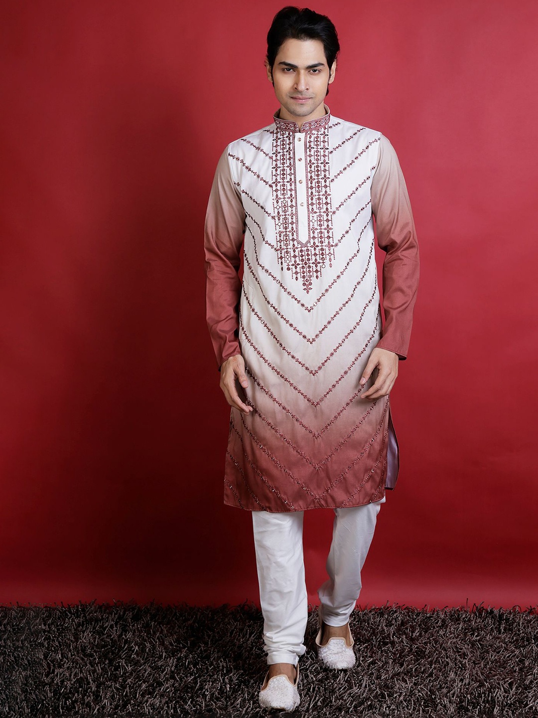 

KHAAS Geometric Embroidered Sequinned Mandarin Collar Cotton Silk Straight Kurta, Rust