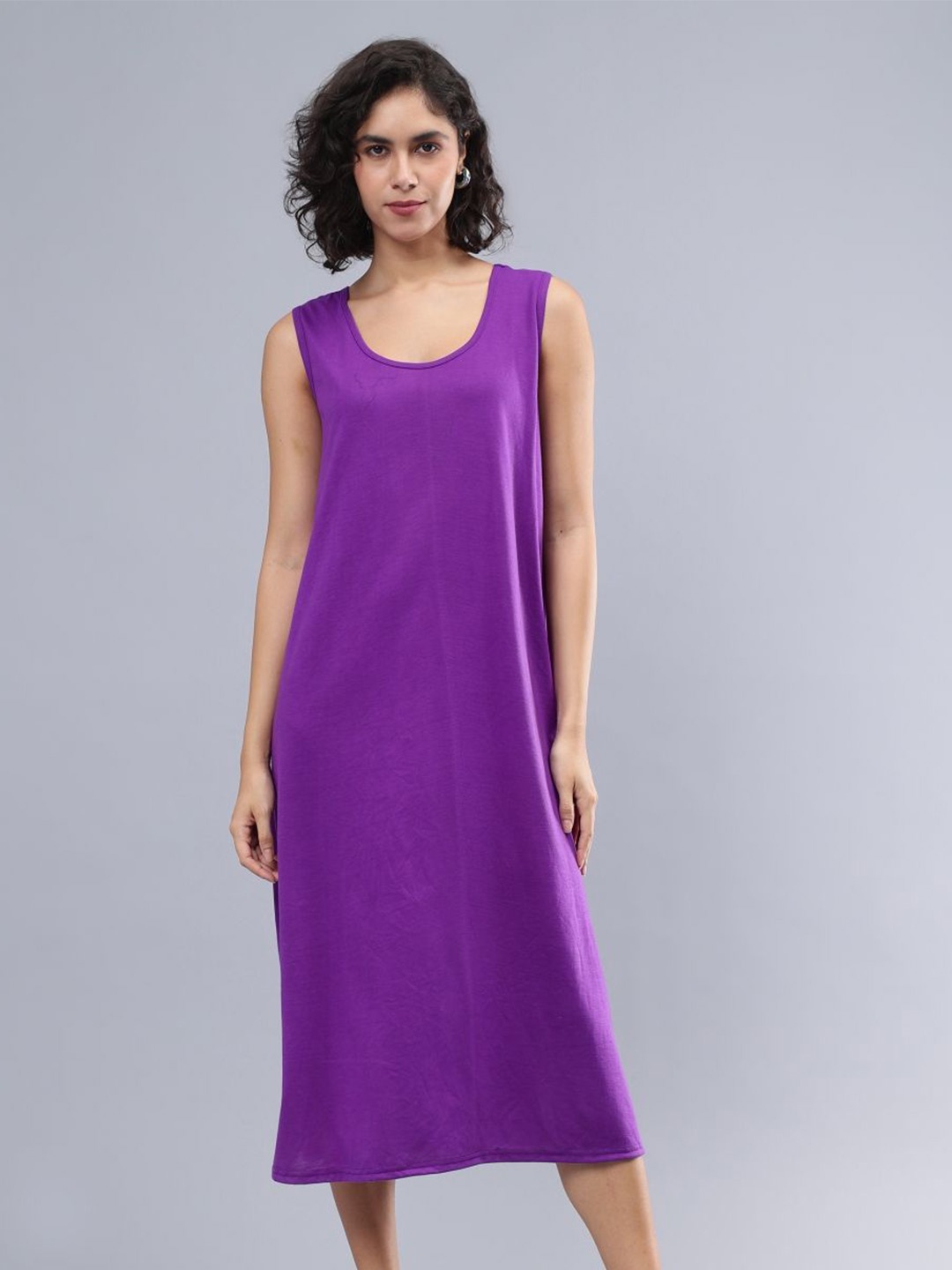 

ENTELLUS Women Cotton Round Neck Midi Shift Dress, Purple