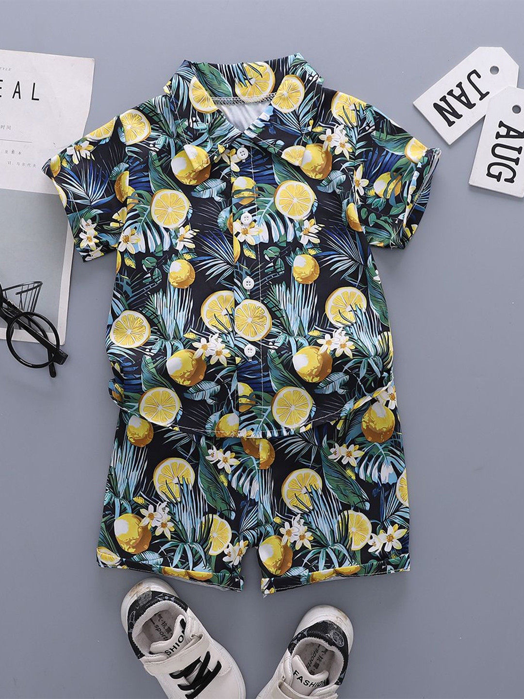 

StyleCast x Revolte Boys Printed Shirt With Shorts, Green