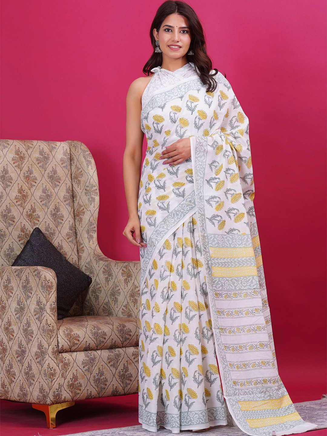 

Vanedik Floral Print Pure Cotton Block Print Saree, White