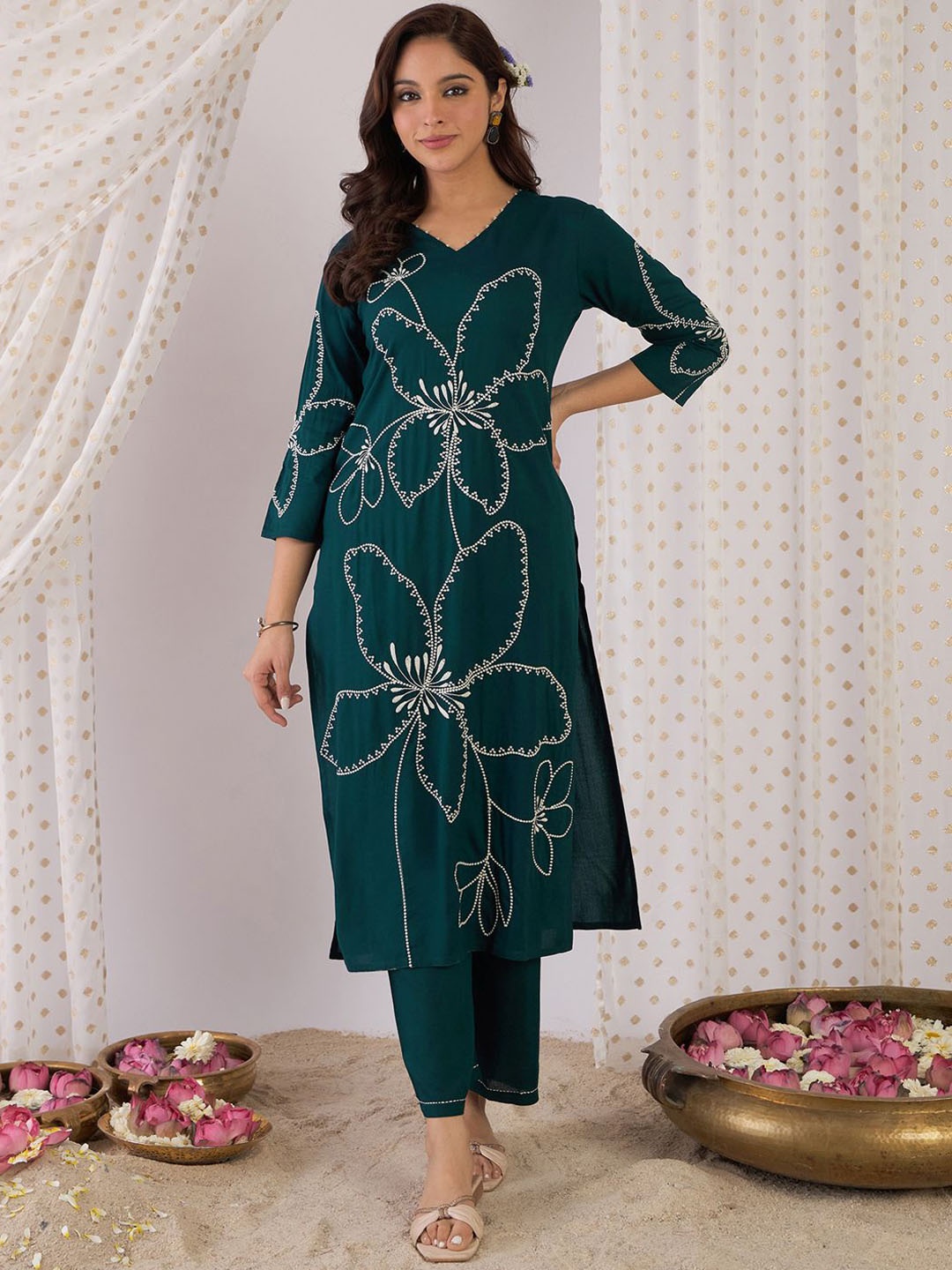 

Indo Era Women Floral Embroidered Regular Thread Work Kurta with Palazzos, Teal