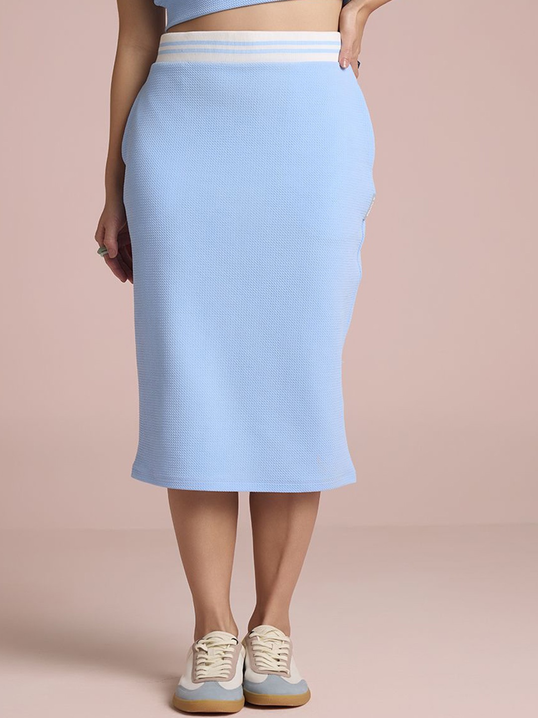 

Muvazo Breezy Women Texture Pencil Midi Skirt, Blue