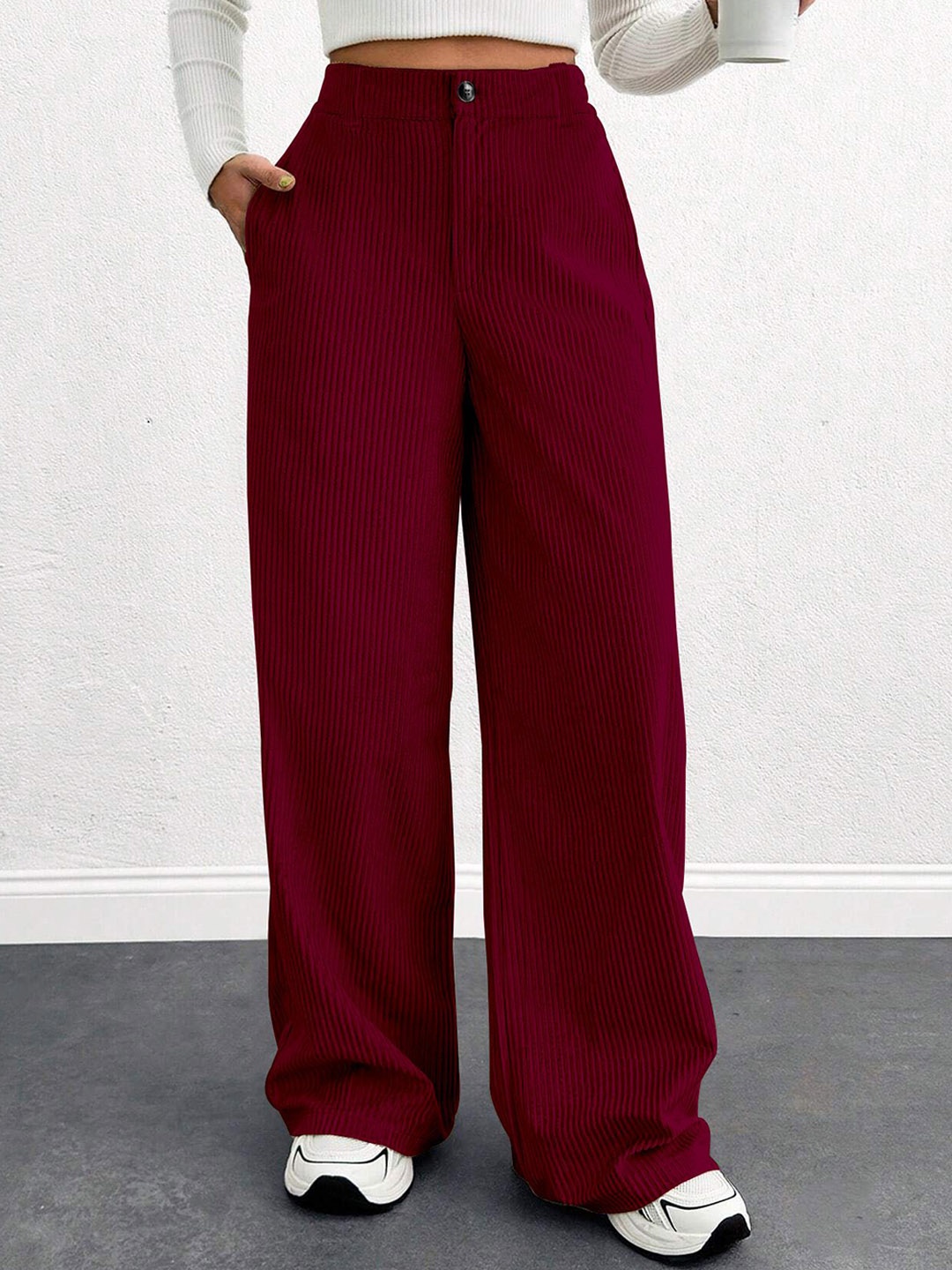 

RAJOVATI Women Relaxed Fit Trousers, Maroon