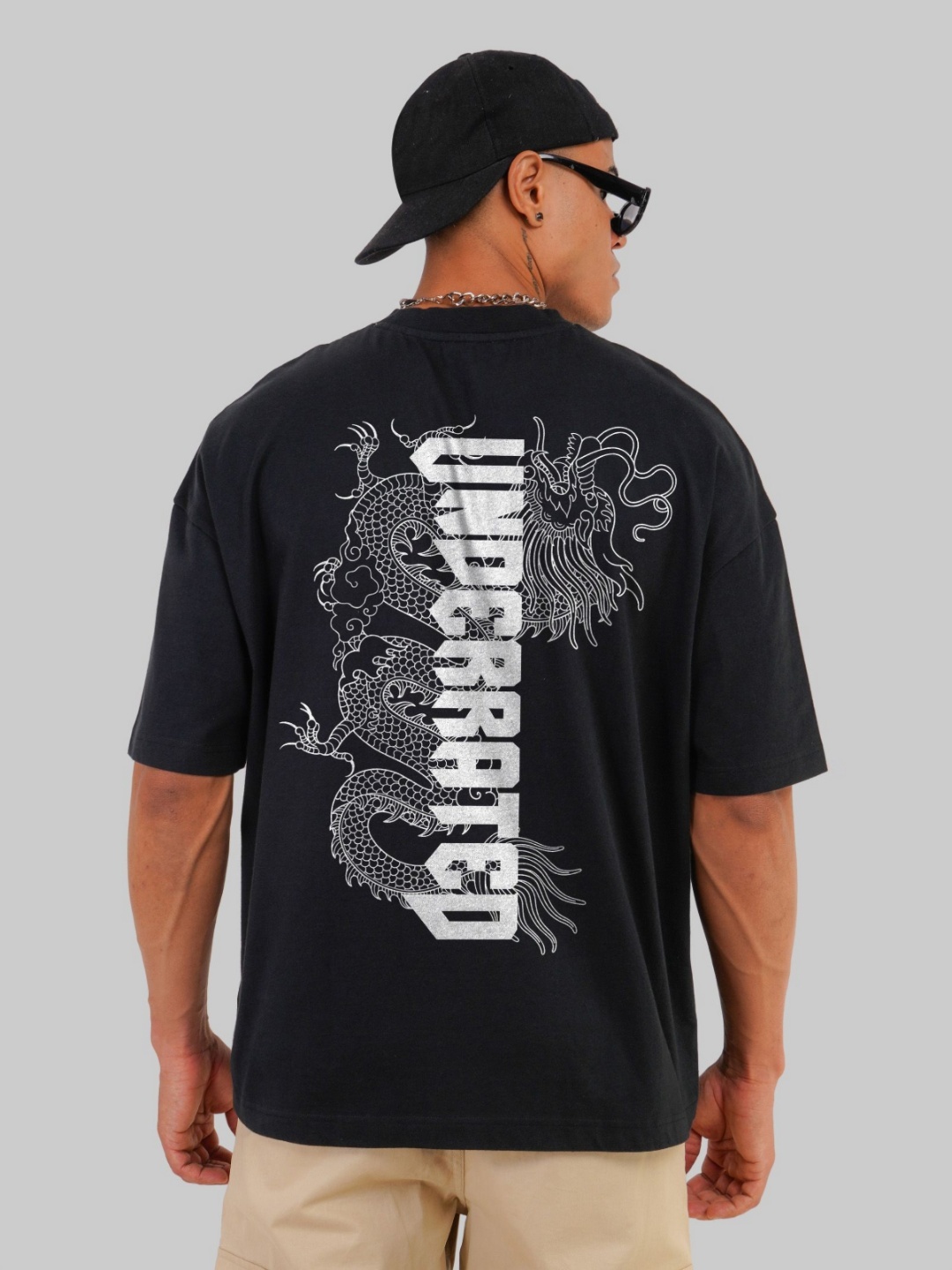 

Underrated Club Men Printed Bio Finish Raw Edge T-shirt, Black
