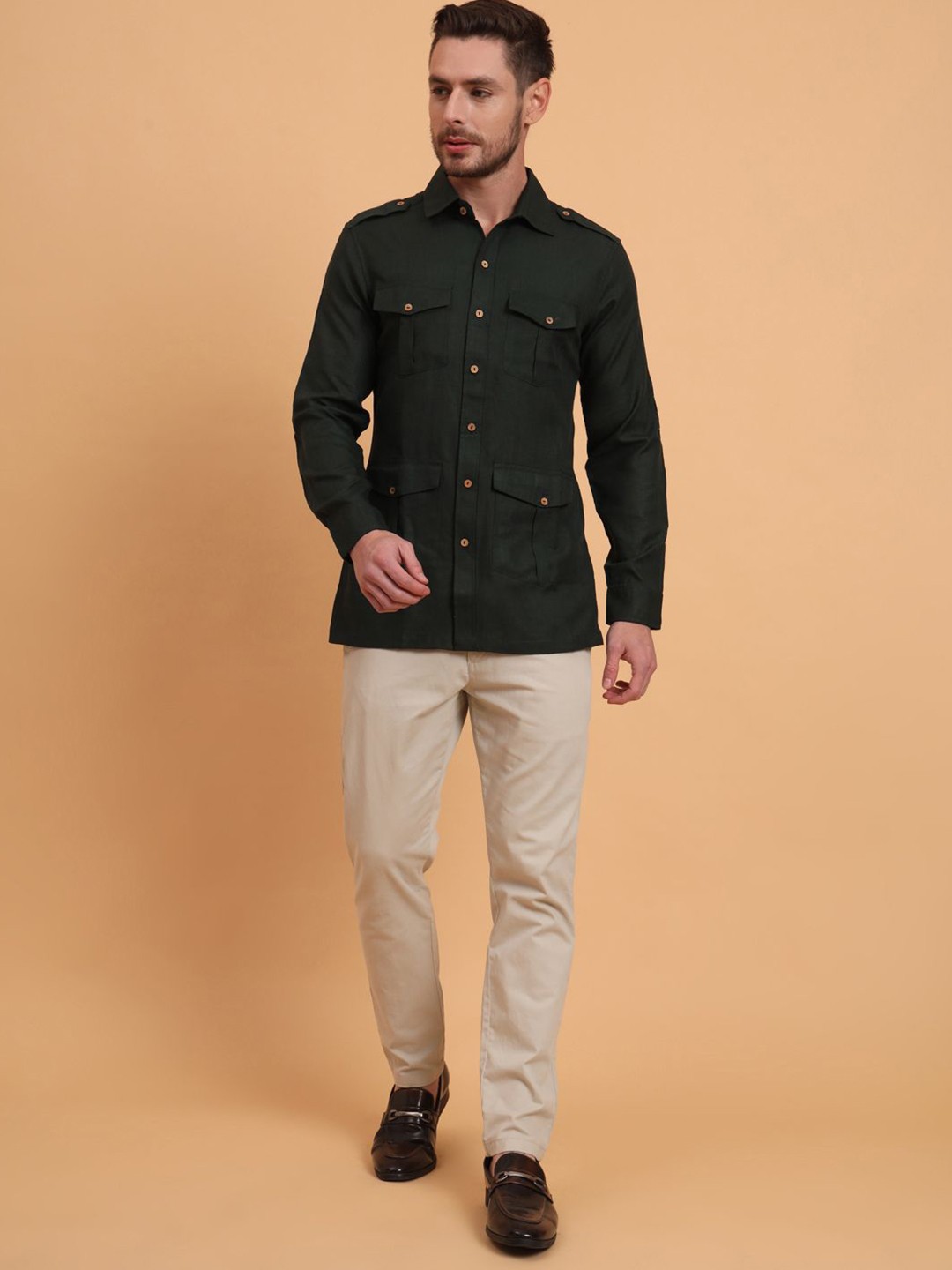 

Aspriya Men Slim Fit Opaque Casual Shirt, Green