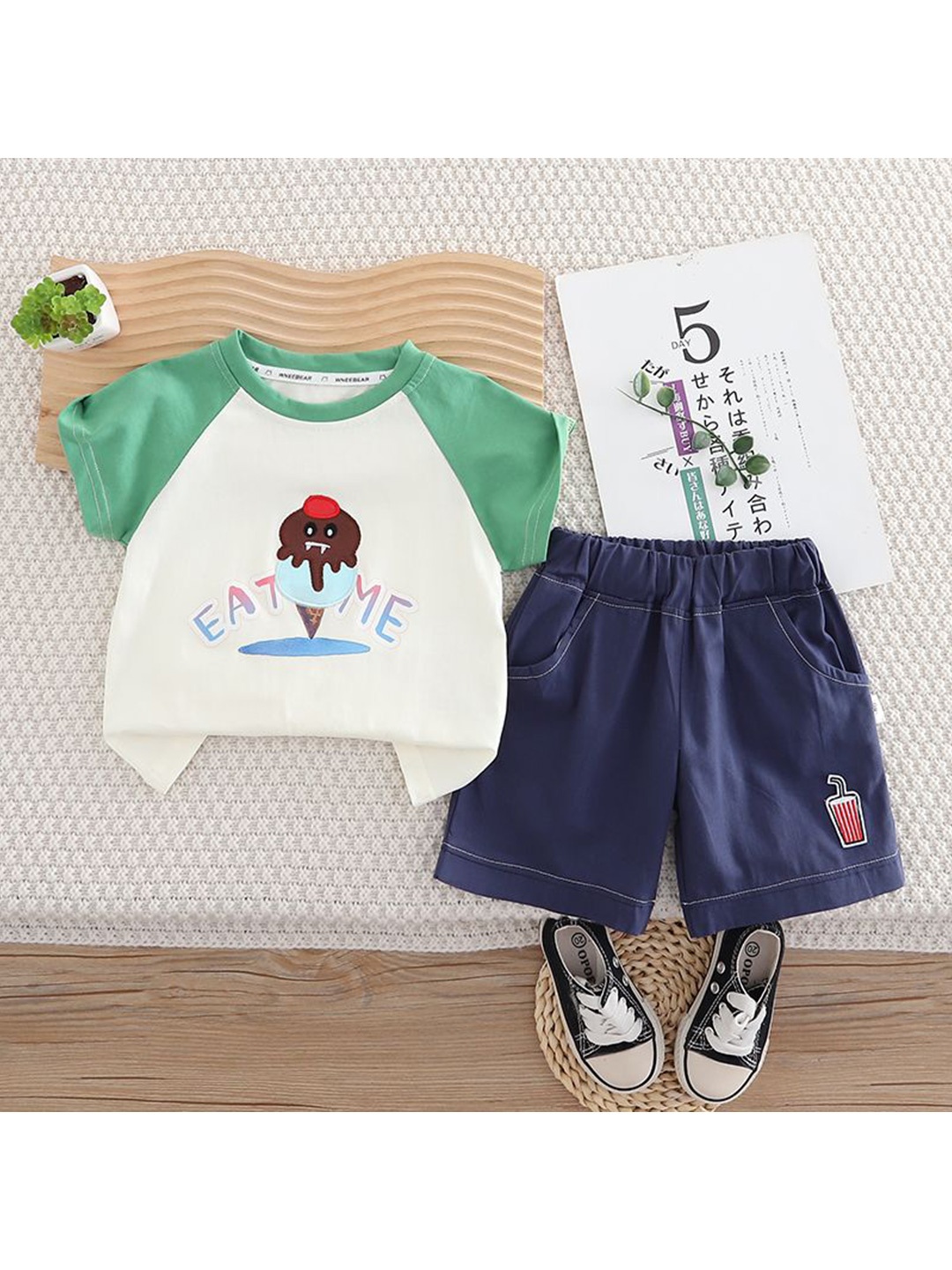 

StyleCast x Revolte Unisex Kids Printed Pure Cotton T-shirt With Shorts, Green