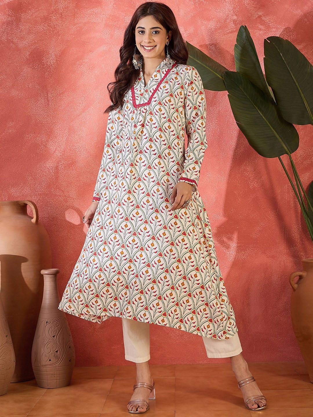 

Sangria Floral Printed V-Neck Kurta, White