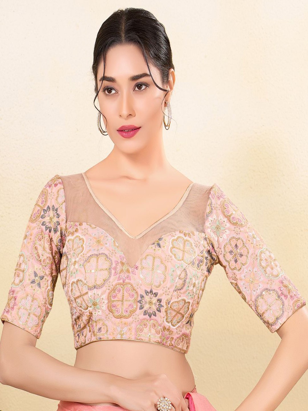 

VAMAS - THE DESIGNER BLOUSES Embroidered V-Neck Padded Saree Blouse, Peach