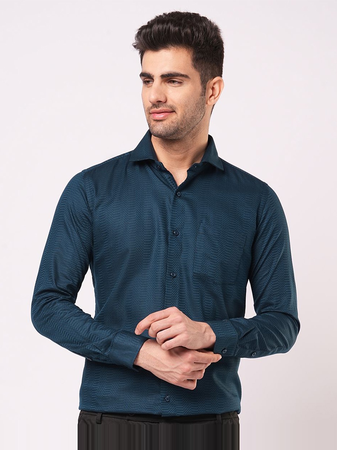 

John Philips Men Slim Fit Opaque Casual Shirt, Navy blue