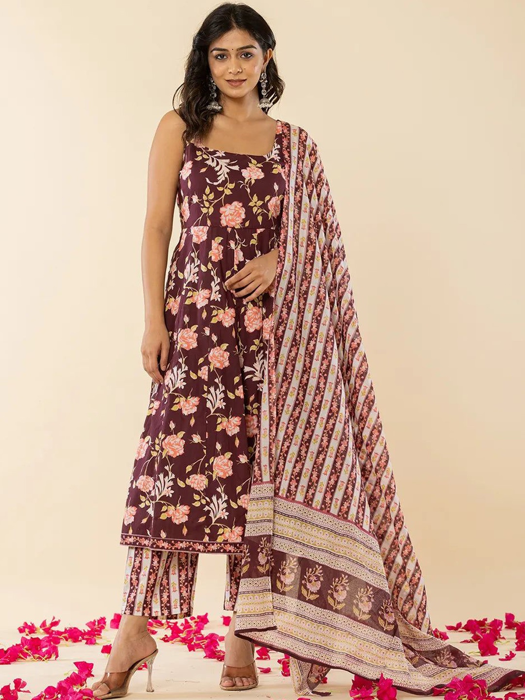 

MissKurti Women Floral Printed Regular Pure Cotton Kurta with Trousers & With Dupatta, Brown
