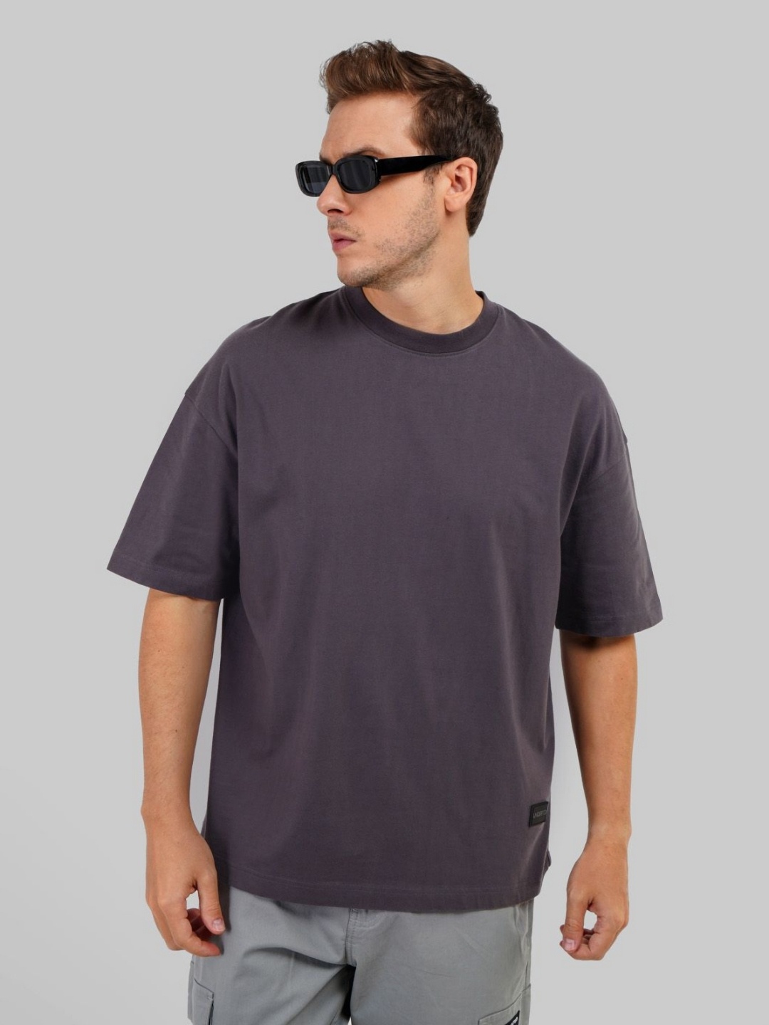 

Underrated Club Men Drop-Shoulder Sleeves Bio Finish Raw Edge T-shirt, Grey