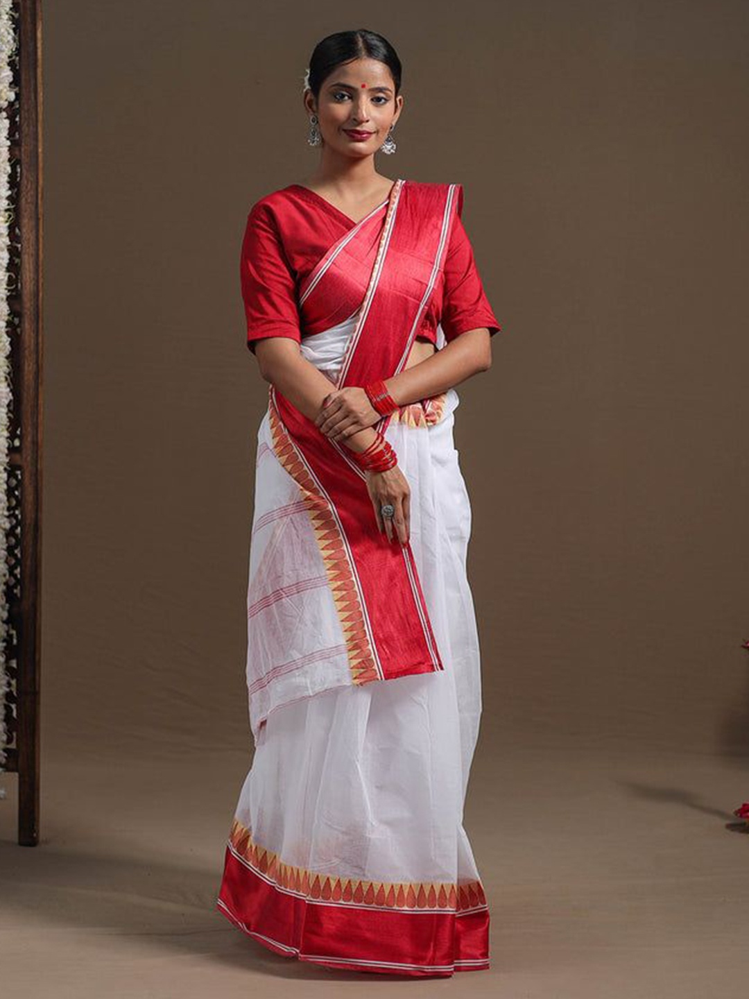 

iTokri Pure Cotton Jamdani Saree, White