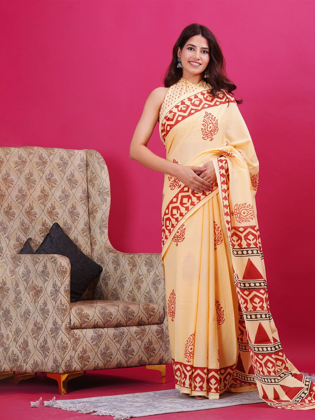 

Vanedik Ethnic Motifs Pure Cotton Block Print Saree, Beige