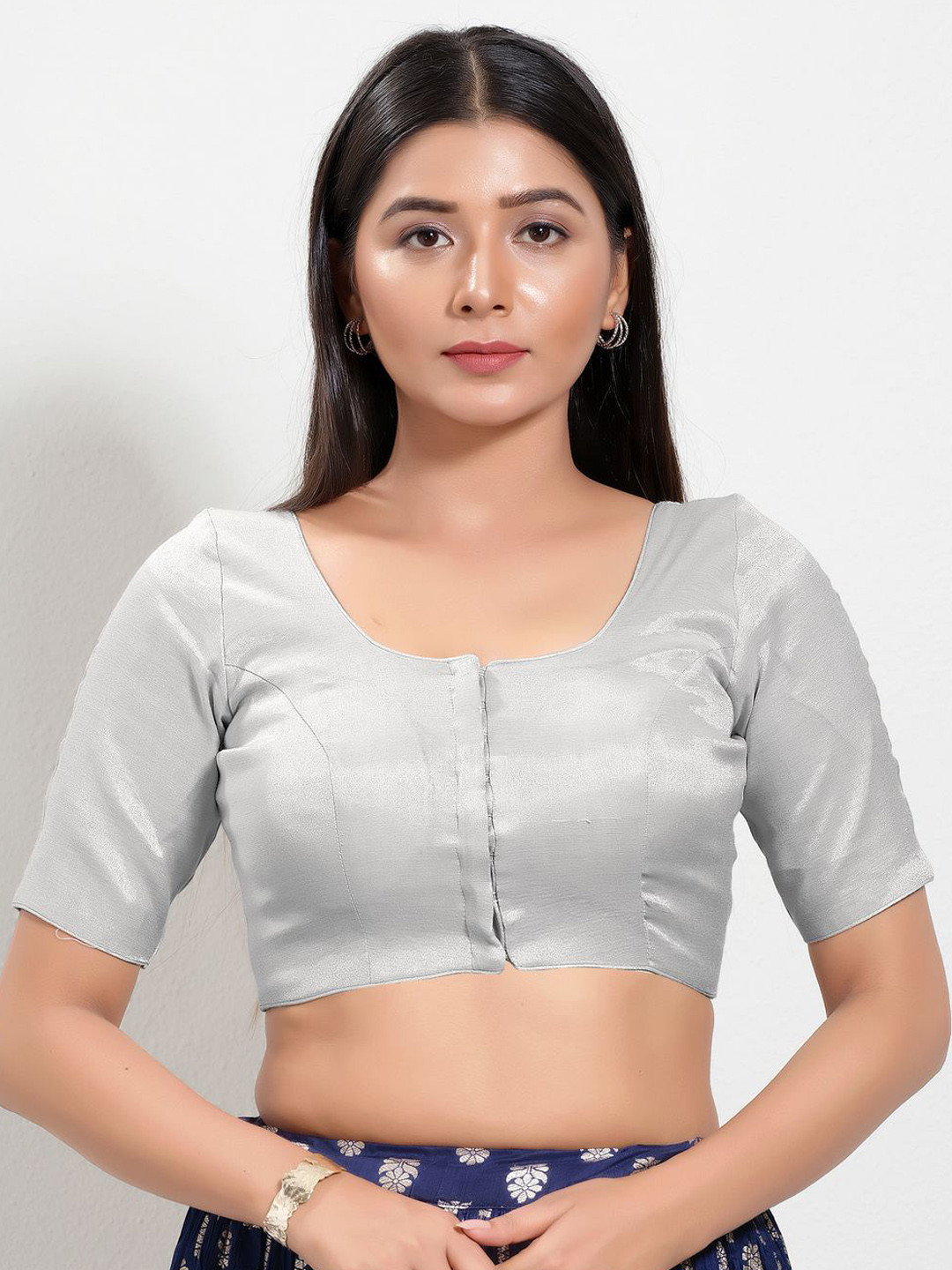 

VAMAS - THE DESIGNER BLOUSES Silk Round Neck-Neck Padded Saree Blouse, Silver