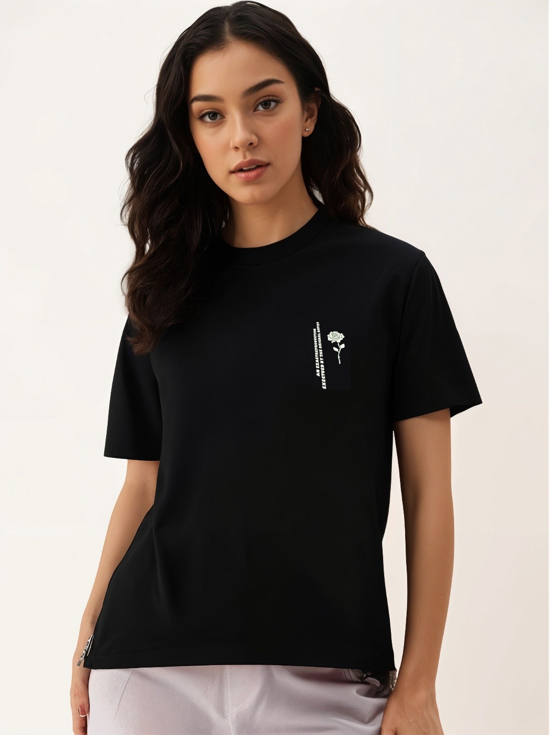 

MACK JONNEY Women Printed Applique T-shirt, Black