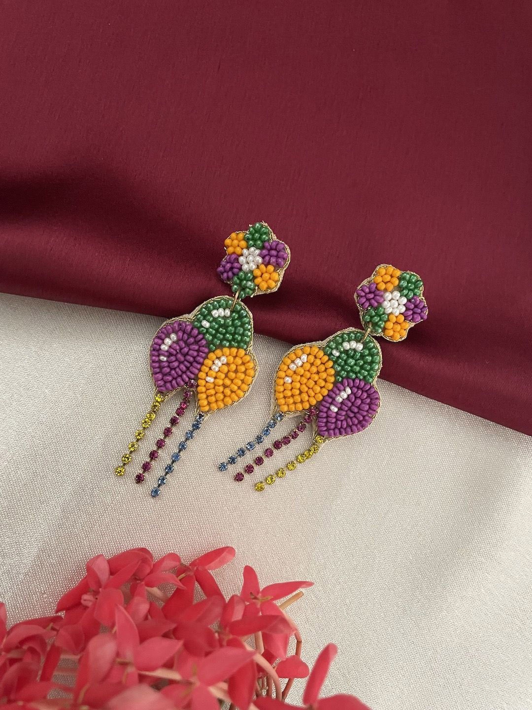 

Digital Dress Room Artificial Beads Floral Drop Earrings, Purple