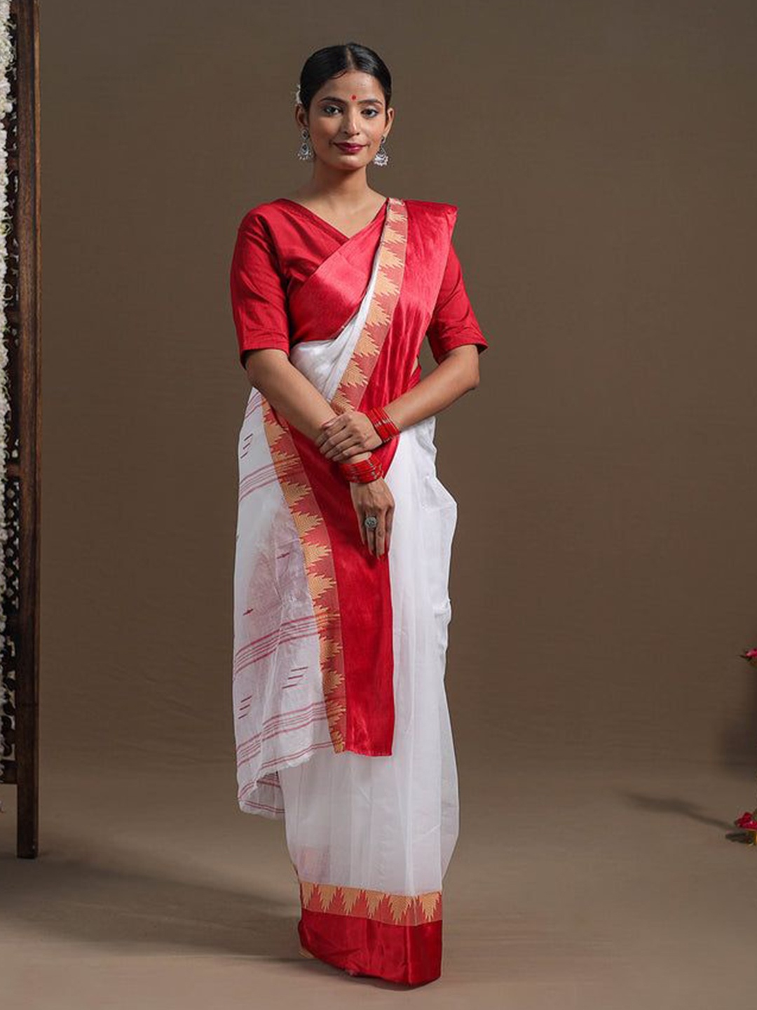 

iTokri Pure Cotton Jamdani Saree, White