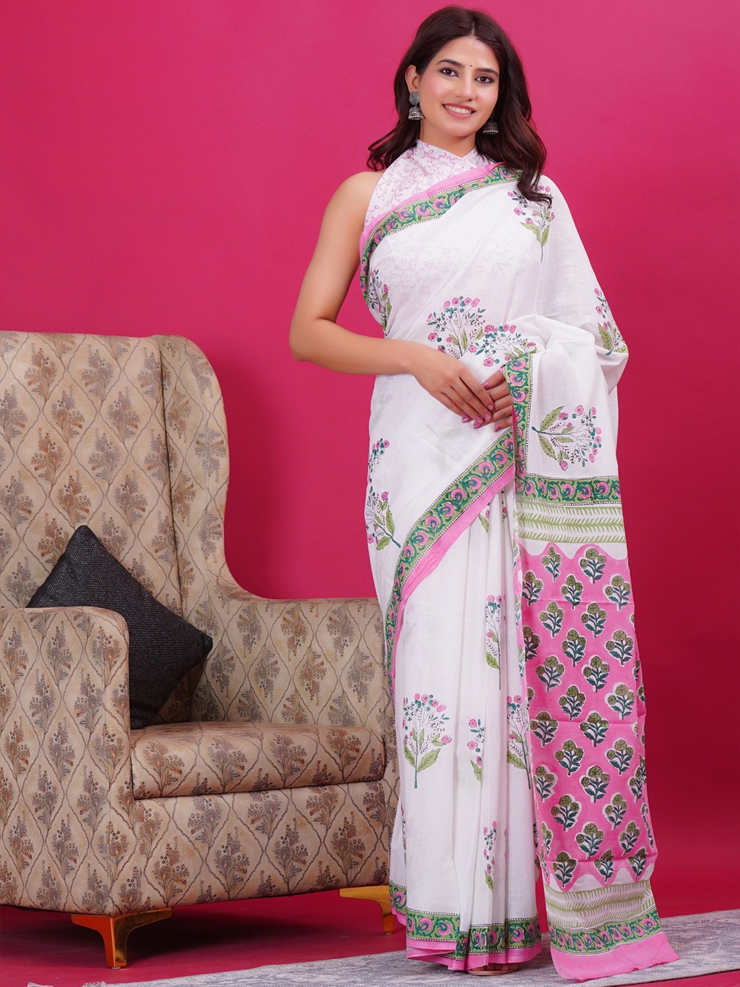 

Shivanya Handicrafts Floral Pure Cotton Block Print Saree, White