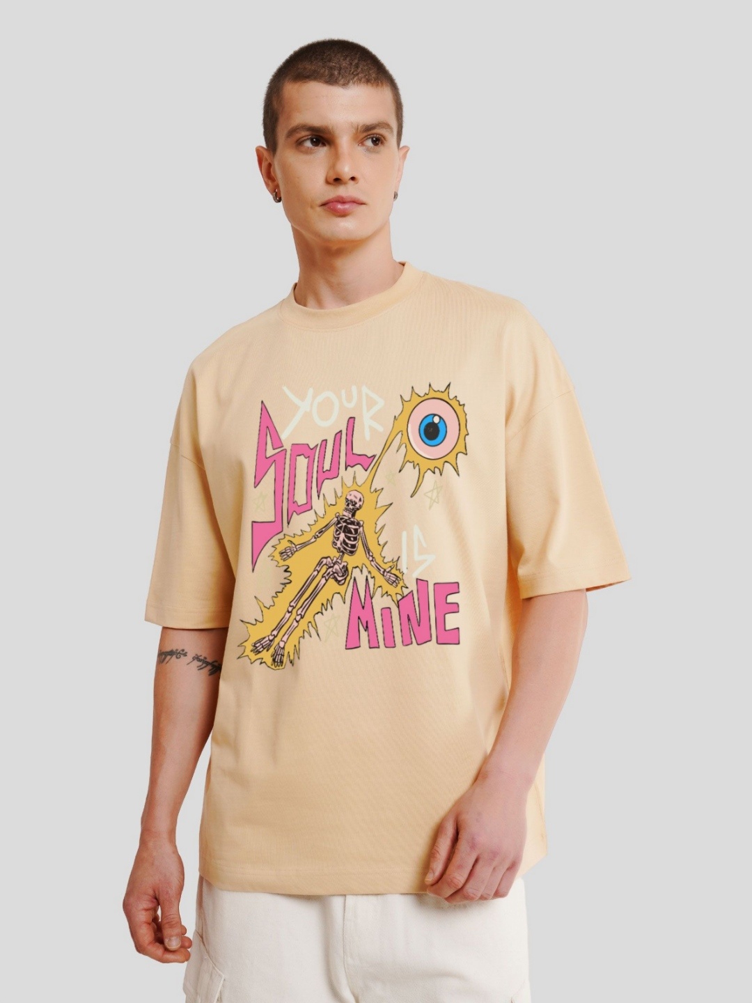 

Underrated Club Men Printed Bio Finish Applique T-shirt, Beige