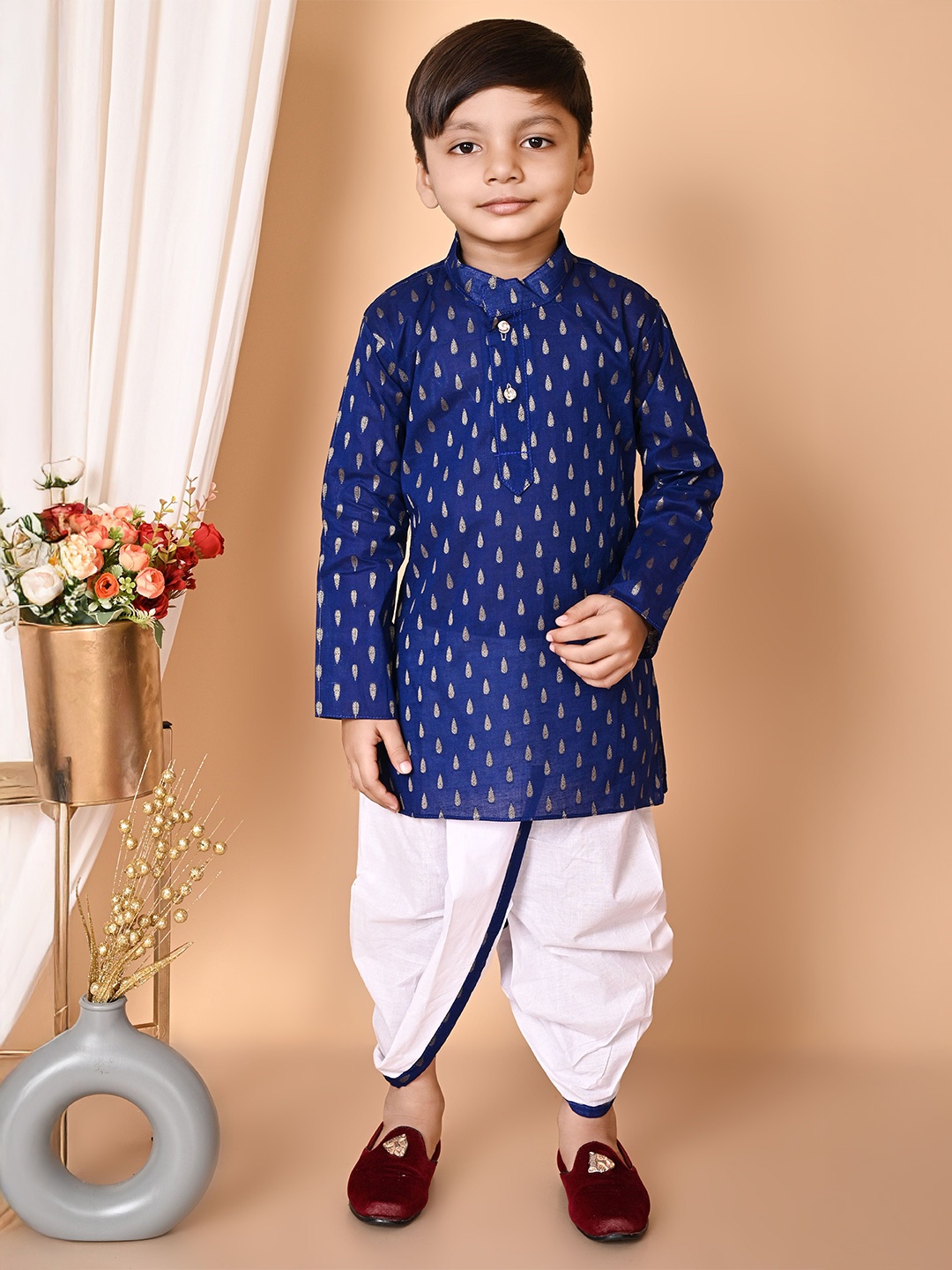 

UPTREND VESTURE Boys Printed Kurta Set, Blue