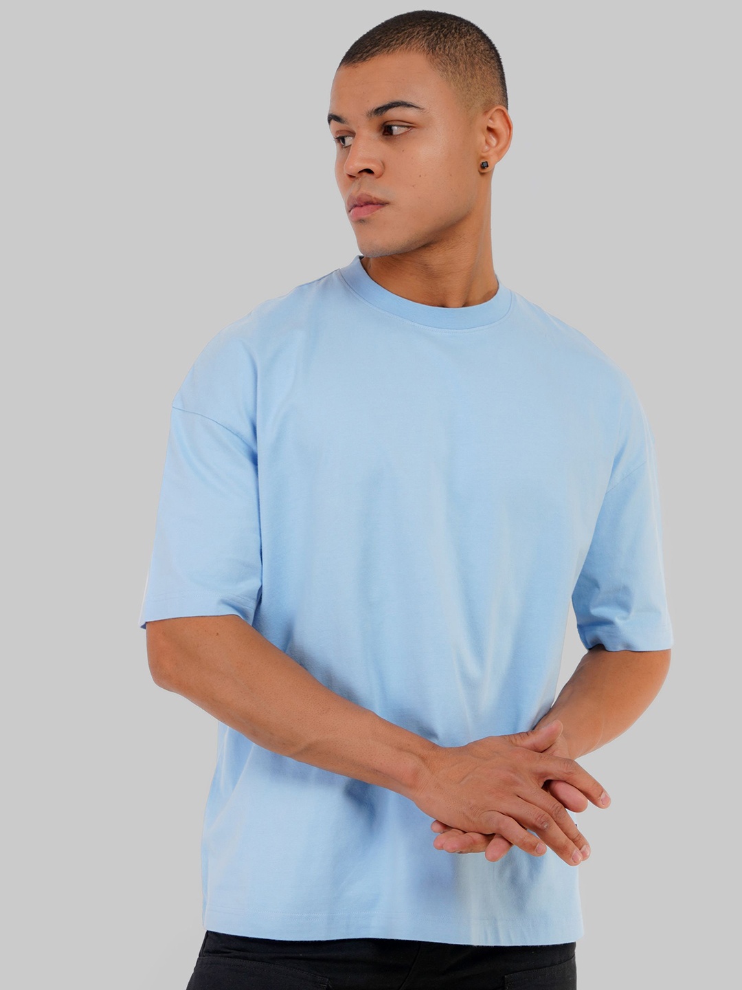 

Underrated Club Men Checked High Neck Bio Finish Applique T-shirt, Blue