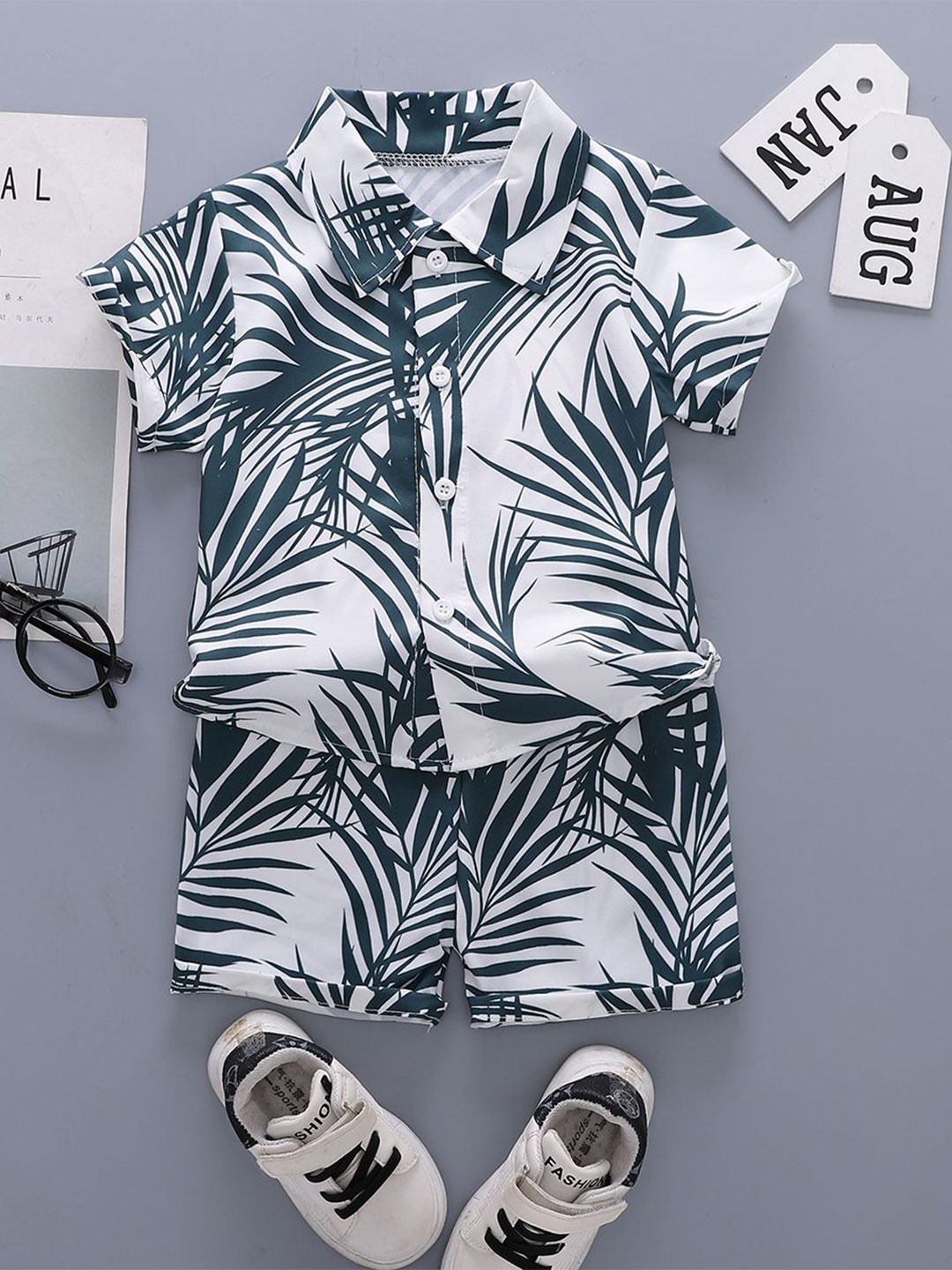 

StyleCast x Revolte Boys Printed Shirt With Shorts, Black