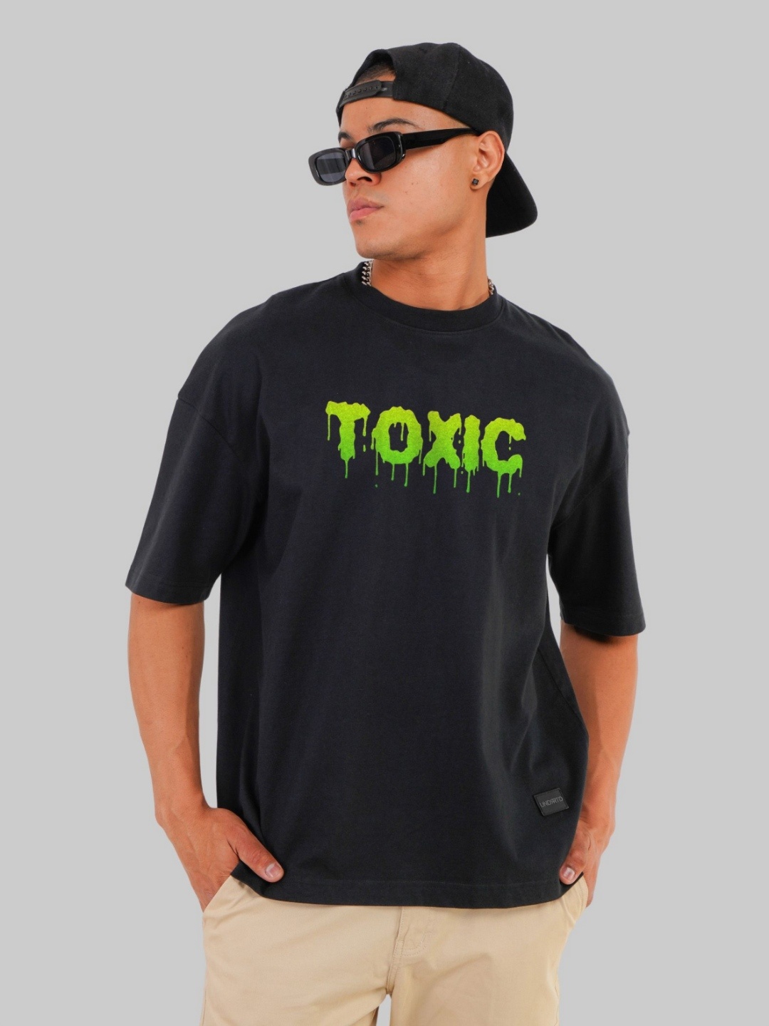 

Underrated Club Men Checked Bio Finish Applique T-shirt, Black