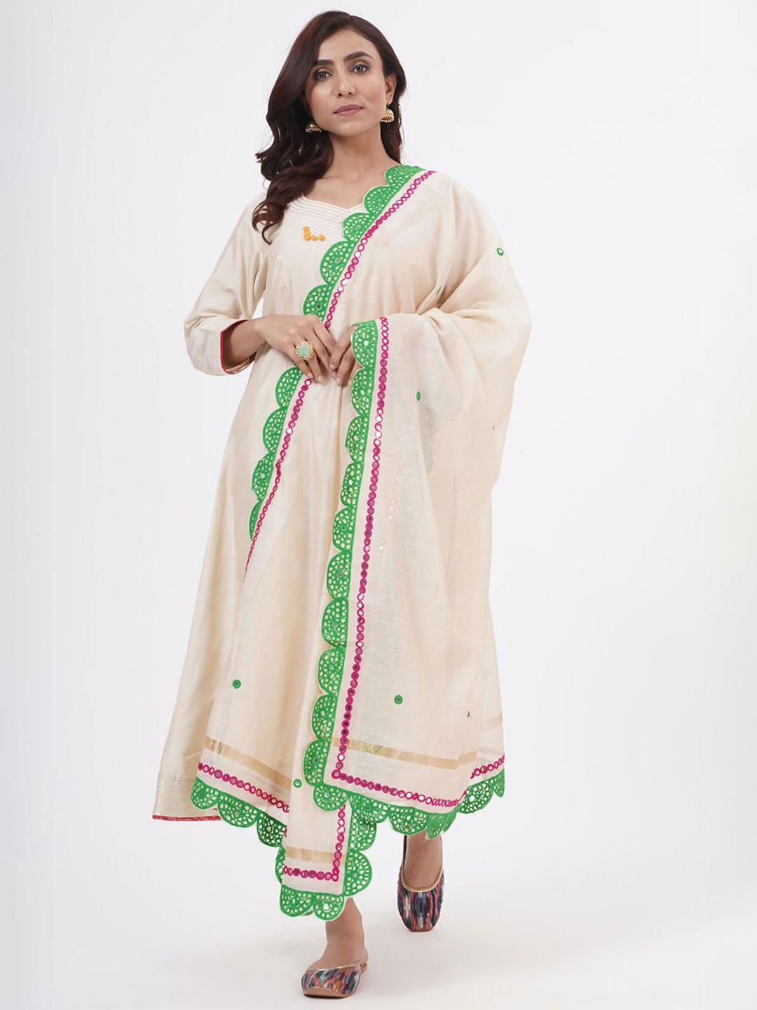 

KHUSHBOO AND PANKAJ Ethnic Motifs Embroidered Dupatta with Mirror Work, Beige