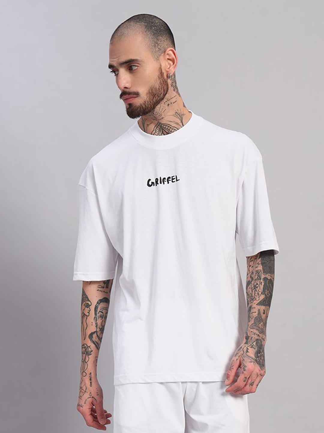 

GRIFFEL Men Printed Drop-Shoulder Sleeves Ultralite T-shirt, White