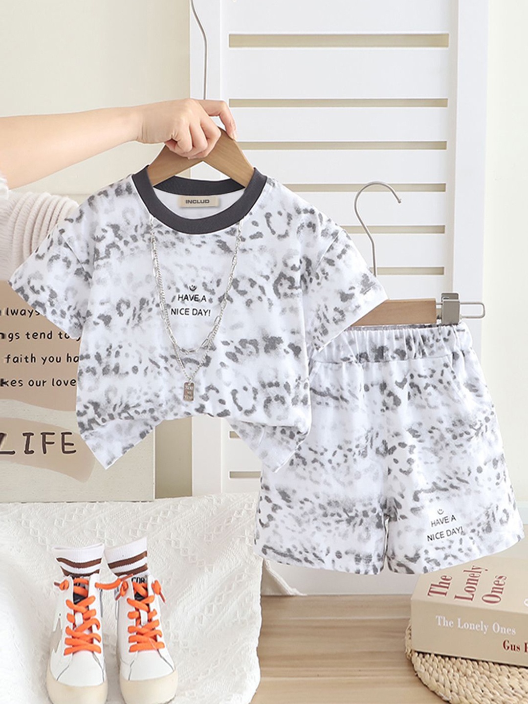 

INCLUD Boys Animal Printed T-shirt With Shorts, White