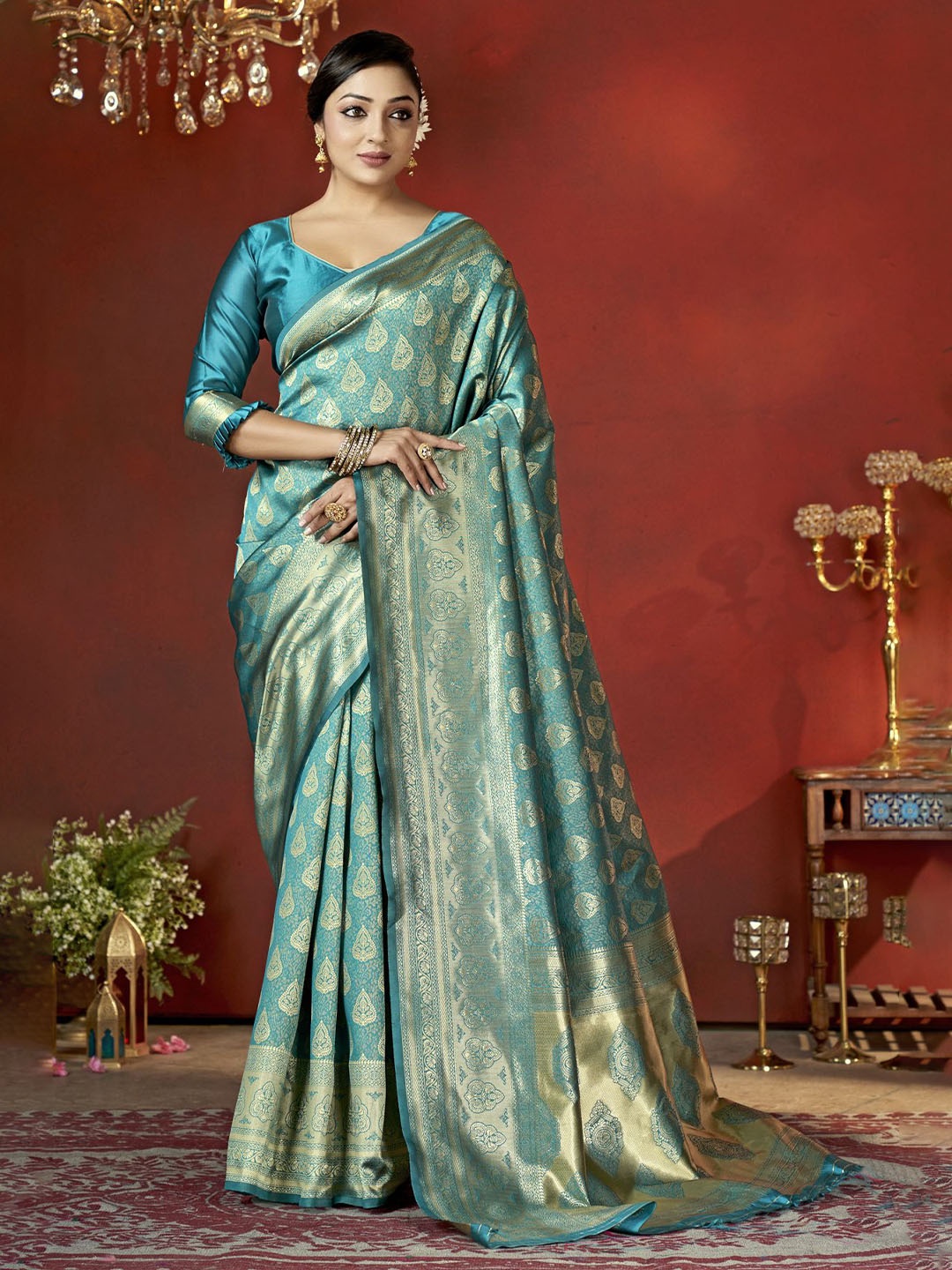 

DIVASTRI Woven Design Zari Silk Blend Banarasi Saree, Sea green
